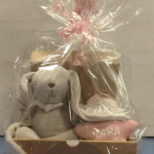 Canastilla para bebé con peluche, varita, sonajero y sonajero mordedor