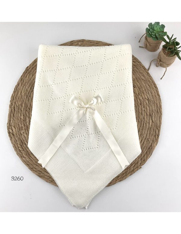 Toquilla hilo pera natural para tapar al bebé